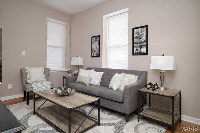 708 Ann Avenue R, St Louis, MO 63104