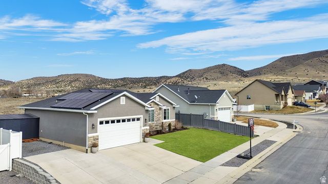 2681 E CLARKSTONE DR, Eagle Mountain, UT 84005