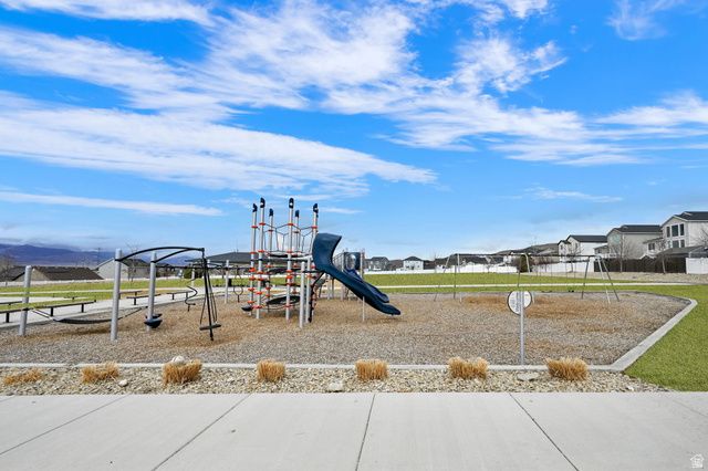 2681 E CLARKSTONE DR, Eagle Mountain, UT 84005