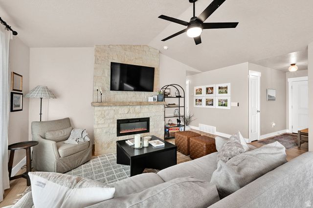 2681 E CLARKSTONE DR, Eagle Mountain, UT 84005