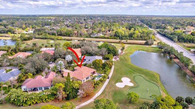 911 Forest Glen Lane, Wellington, FL 33414