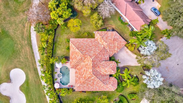 911 Forest Glen Lane, Wellington, FL 33414
