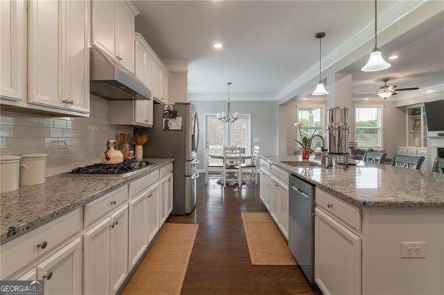 301 Cochin Drive, Woodstock, GA 30188