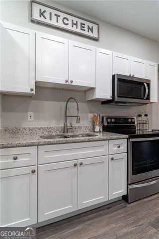 301 Cochin Drive, Woodstock, GA 30188