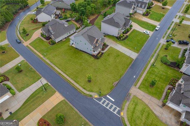 301 Cochin Drive, Woodstock, GA 30188