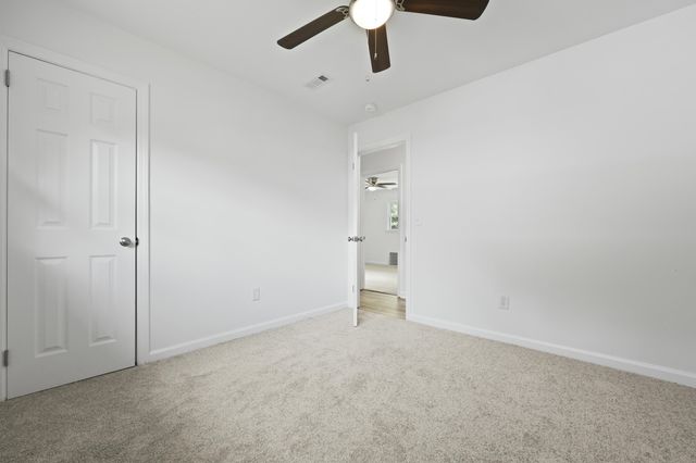 233 N Pandora Drive, Goose Creek, SC 29445