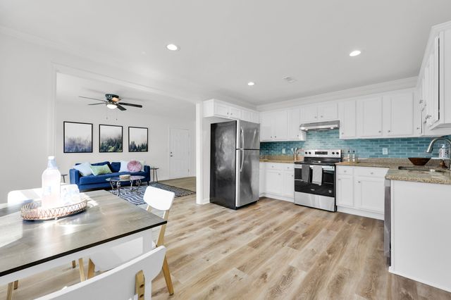 233 N Pandora Drive, Goose Creek, SC 29445