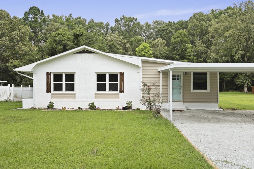 233 N Pandora Drive, Goose Creek, SC 29445