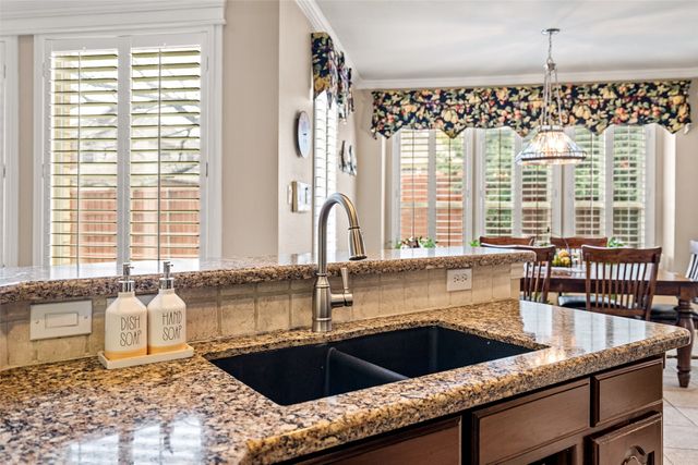 135 Manchester Lane, Coppell, TX 75019