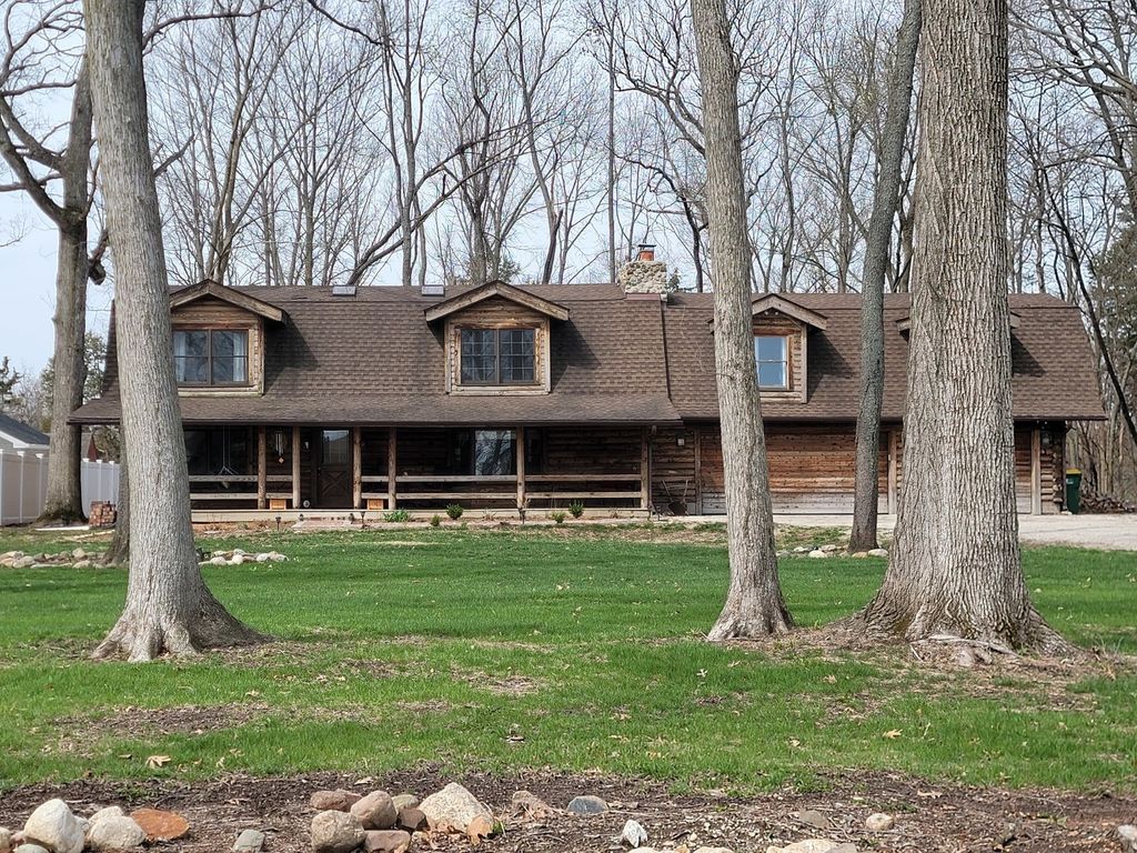 4615 E 2619th Road, Sandwich, IL 60548