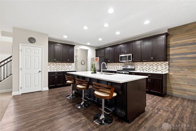 1152 Sarah Freeman Drive, Dayton, OH 45458