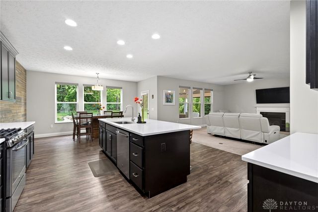 1152 Sarah Freeman Drive, Dayton, OH 45458