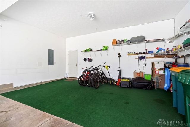 1152 Sarah Freeman Drive, Dayton, OH 45458