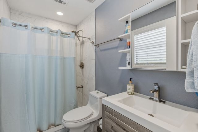 619 County Road 3350, Emory, TX 75440