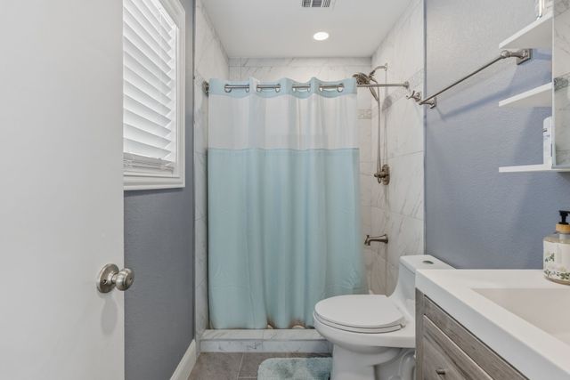 619 County Road 3350, Emory, TX 75440