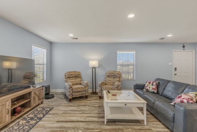 619 County Road 3350, Emory, TX 75440