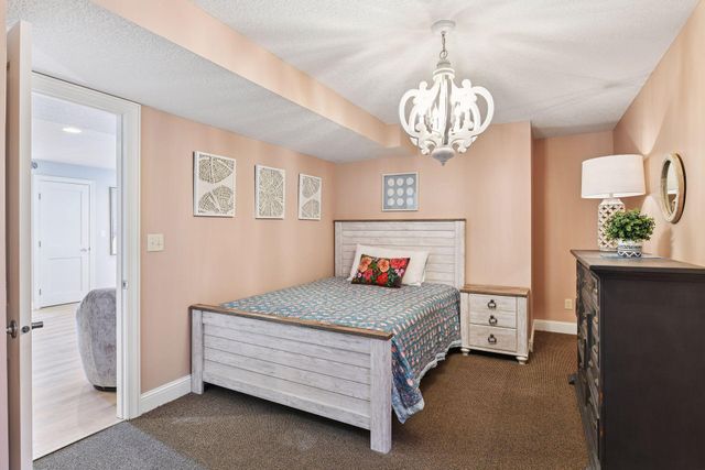 1201 Angelo Drive, Golden Valley, MN 55422