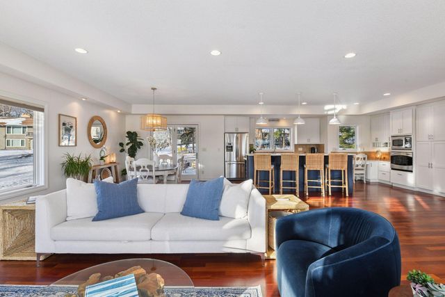 1201 Angelo Drive, Golden Valley, MN 55422