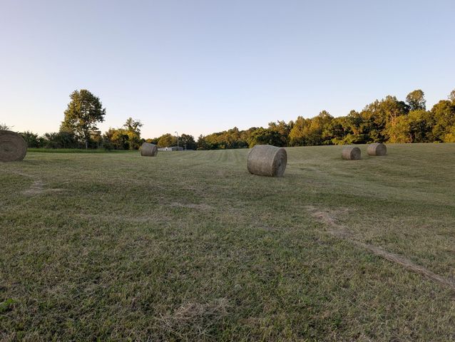 12195 Hwy 587, Beattyville, KY 41311