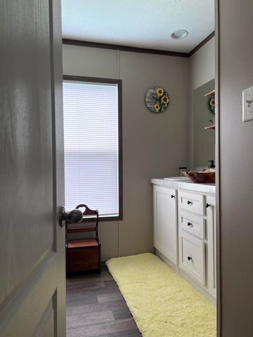12195 Hwy 587, Beattyville, KY 41311