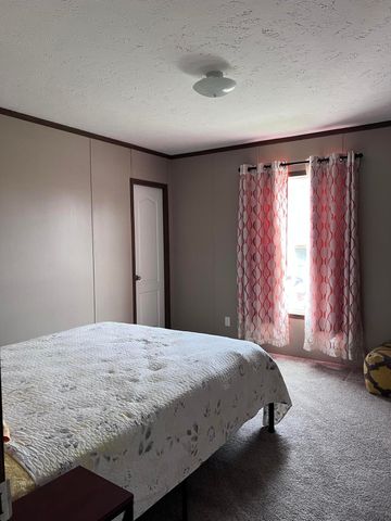 12195 Hwy 587, Beattyville, KY 41311