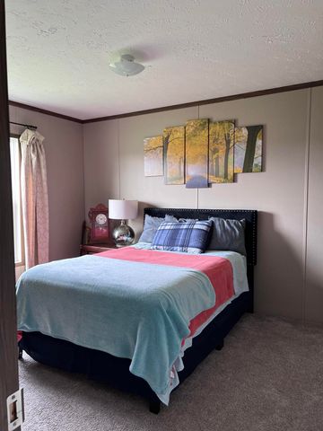 12195 Hwy 587, Beattyville, KY 41311