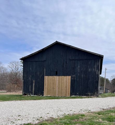 12195 Hwy 587, Beattyville, KY 41311