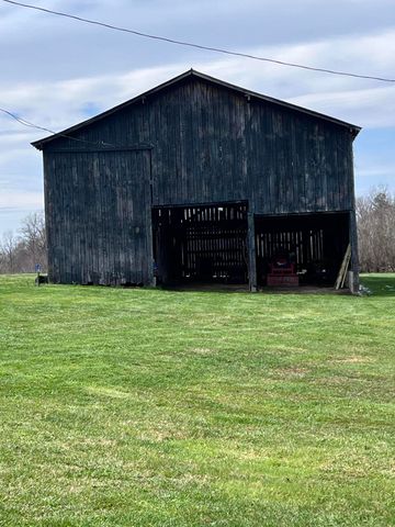 12195 Hwy 587, Beattyville, KY 41311