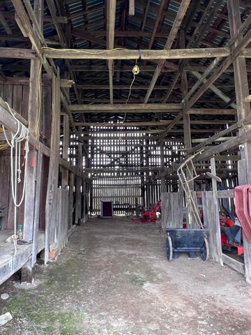 12195 Hwy 587, Beattyville, KY 41311