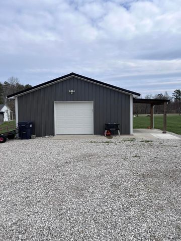 12195 Hwy 587, Beattyville, KY 41311