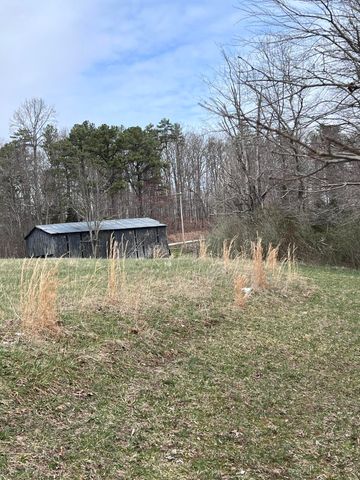 12195 Hwy 587, Beattyville, KY 41311