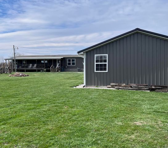 12195 Hwy 587, Beattyville, KY 41311