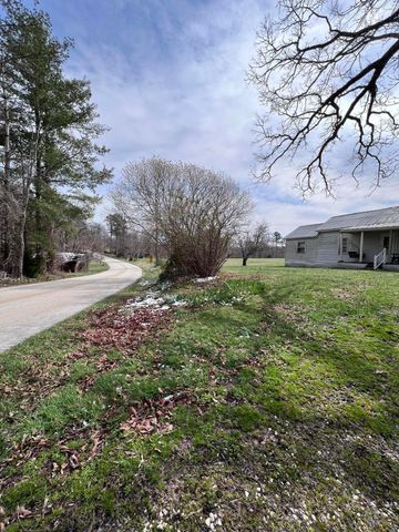 12195 Hwy 587, Beattyville, KY 41311