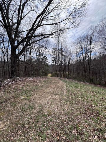 12195 Hwy 587, Beattyville, KY 41311