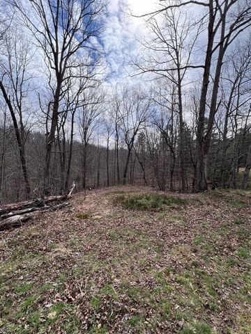 12195 Hwy 587, Beattyville, KY 41311
