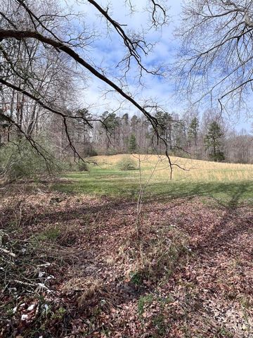 12195 Hwy 587, Beattyville, KY 41311