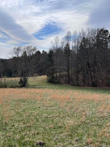 12195 Hwy 587, Beattyville, KY 41311