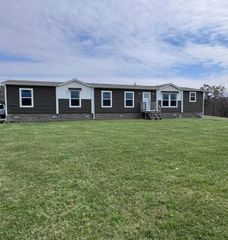 12195 Hwy 587, Beattyville, KY 41311