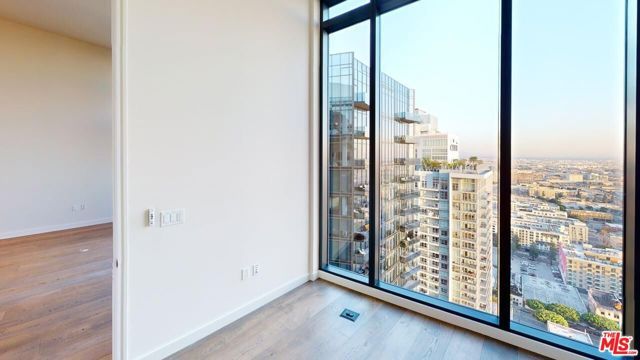 1200 S FIGUEROA Street W3306, Los Angeles, CA 90015