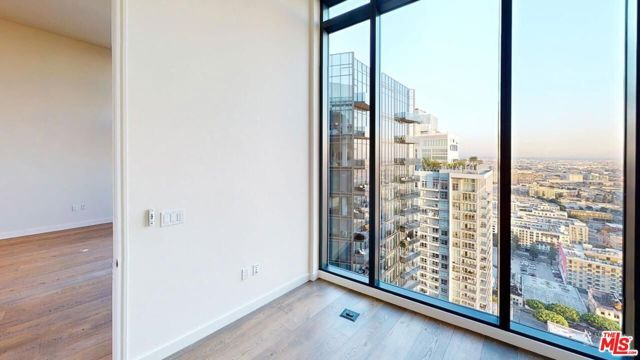 1200 S FIGUEROA Street W3306, Los Angeles, CA 90015