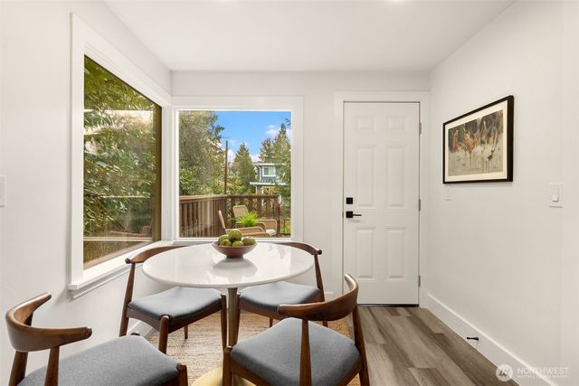 935 N 92nd Street, Seattle, WA 98103