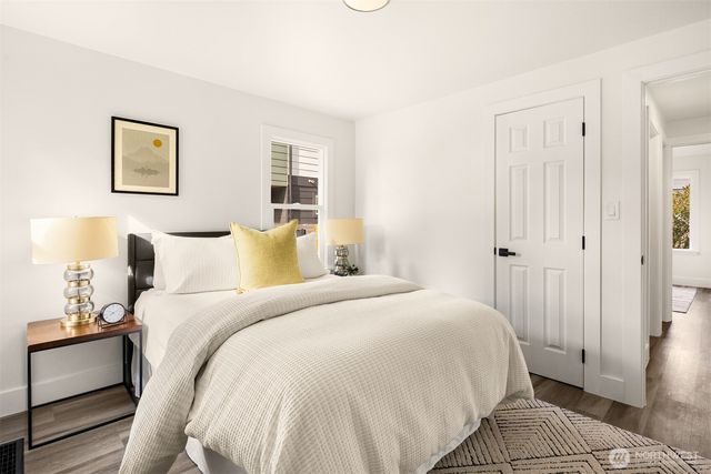 935 N 92nd Street, Seattle, WA 98103