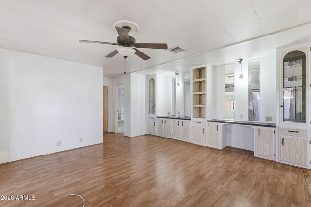 120 N VAL VISTA Drive 118, Mesa, AZ 85213