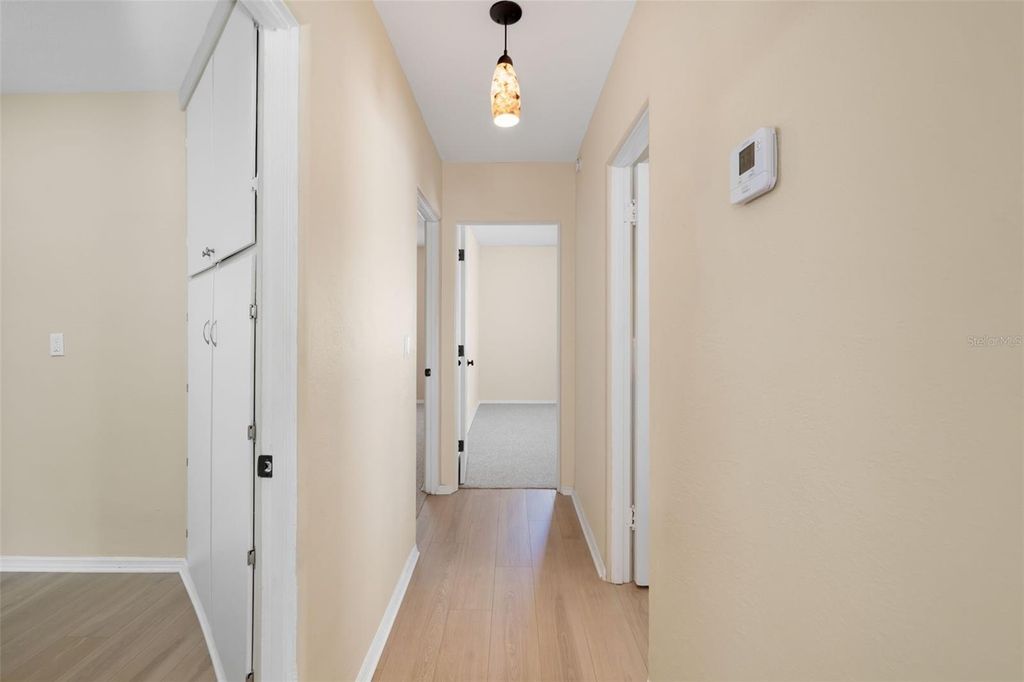 Image 19 of property listing at 808 26TH STREET W, Bradenton, FL 34205