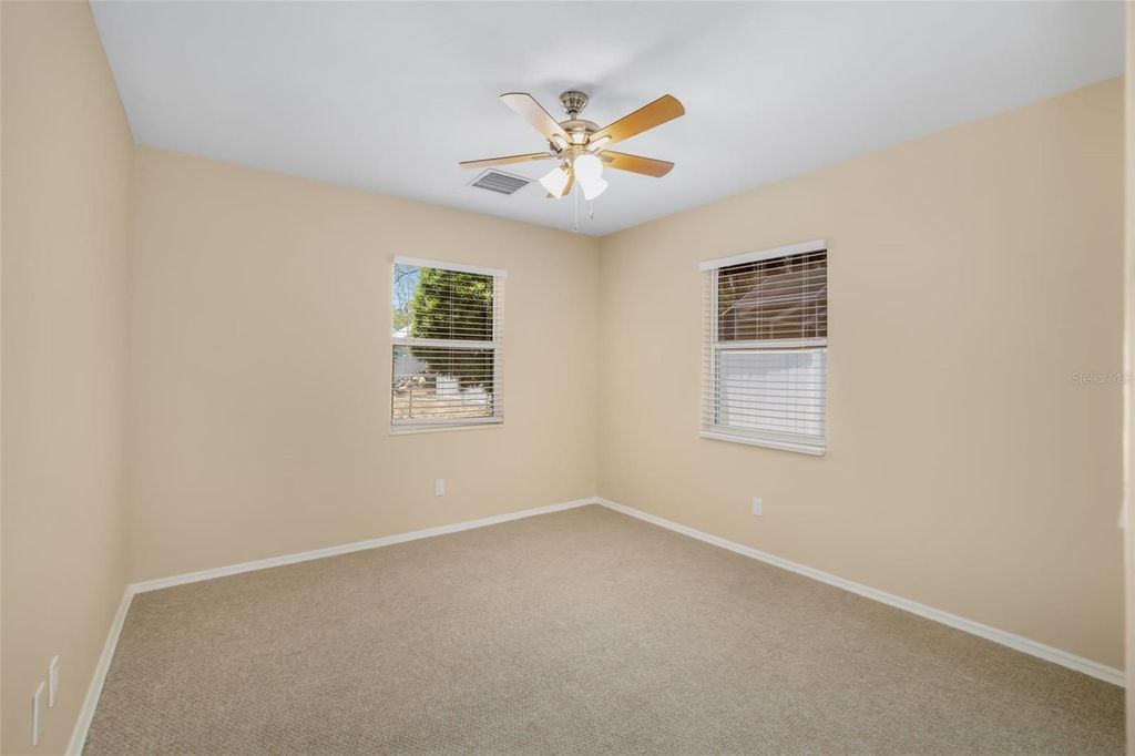 Image 25 of property listing at 808 26TH STREET W, Bradenton, FL 34205