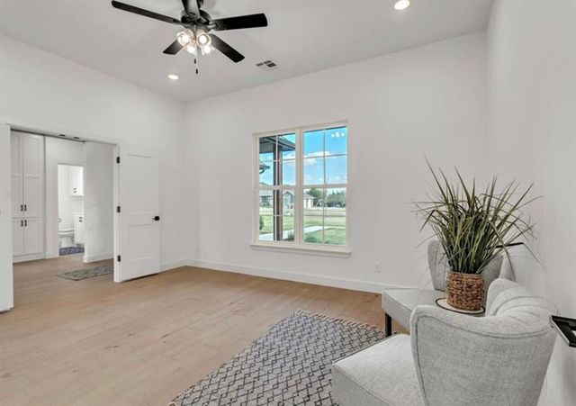 9741 Regado Court, Cashion, OK 73044