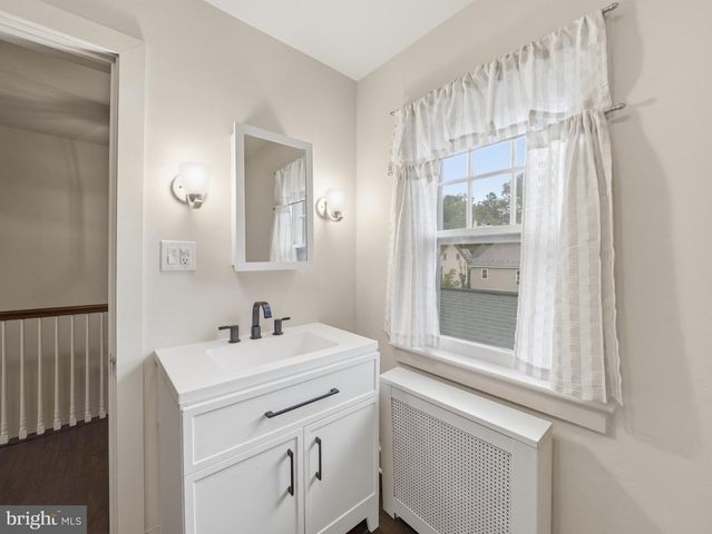38 COTTAGE ST, Waynesboro, PA 17268