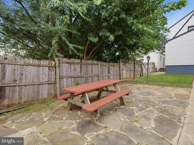 38 COTTAGE ST, Waynesboro, PA 17268