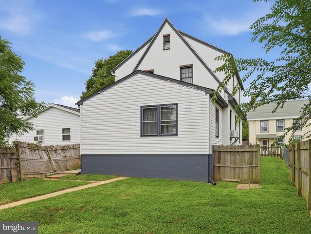 38 COTTAGE ST, Waynesboro, PA 17268