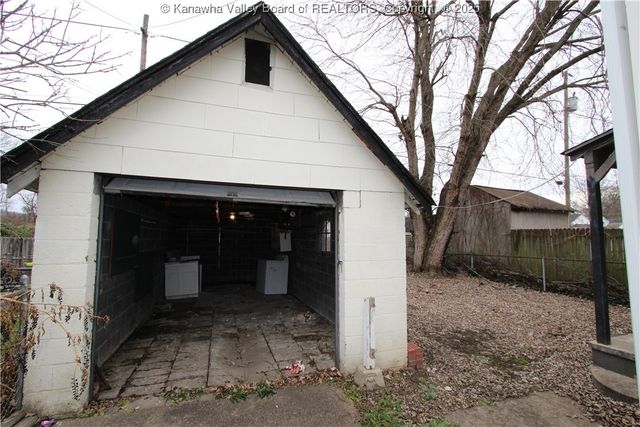 410 Abney Street, St Albans, WV 25177